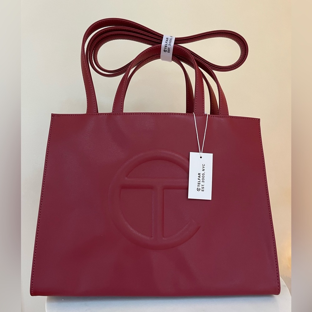 Telfar medium shopping bag in Oxblood